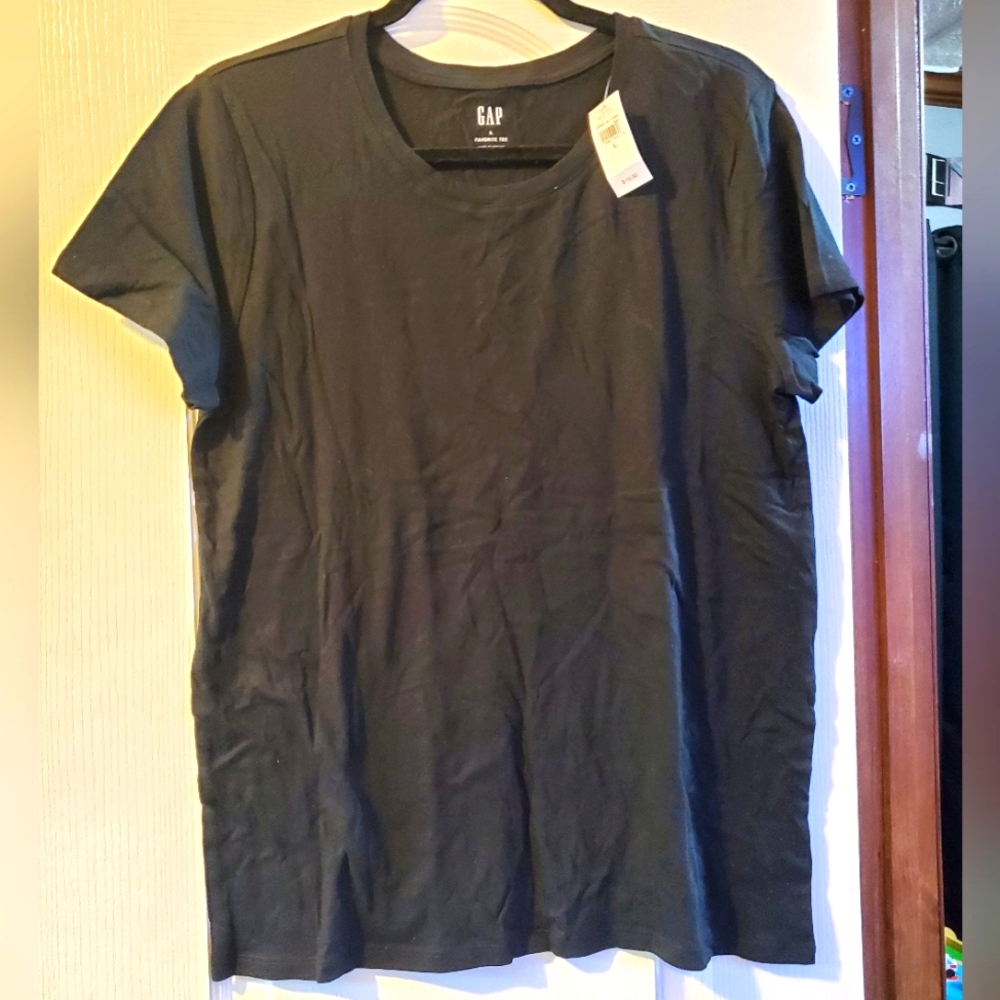 NWT Gap Favorite Tee Ladies Size Large